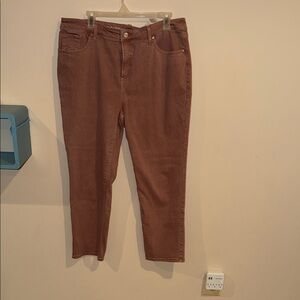 Chico's Ankle Cropped Jeans in pink